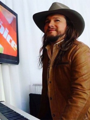 Adam Wakefield Pictures