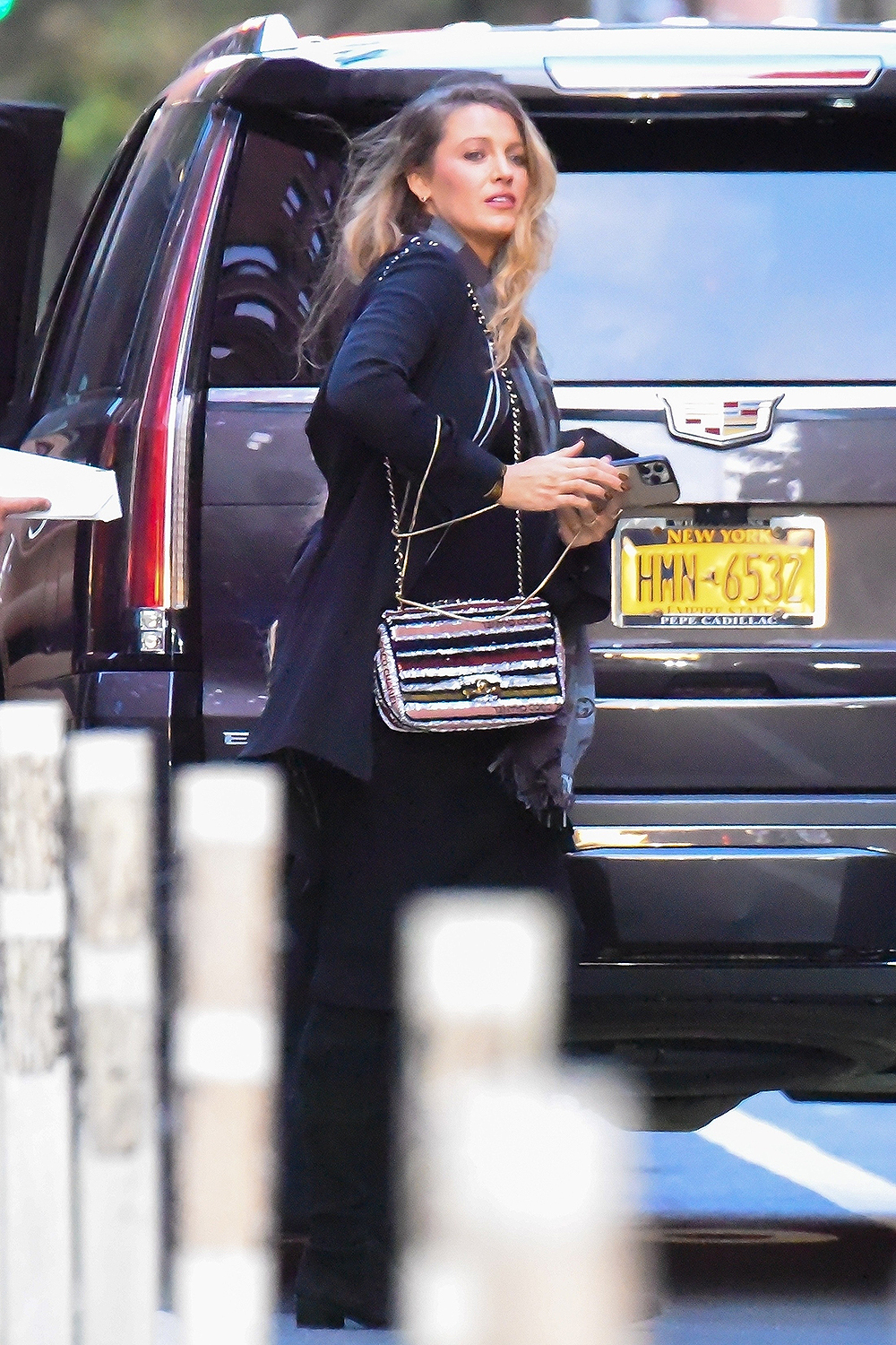 New York, NY  - *EXCLUSIVE*  - Pregnant actress Blake Lively is spotted out and about in Manhattan. Blake is expecting her fourth child with husband Ryan Reynolds.

Pictured: Blake Lively

BACKGRID USA 5 NOVEMBER 2022 

USA: +1 310 798 9111 / usasales@backgrid.com

UK: +44 208 344 2007 / uksales@backgrid.com

*UK Clients - Pictures Containing Children
Please Pixelate Face Prior To Publication*