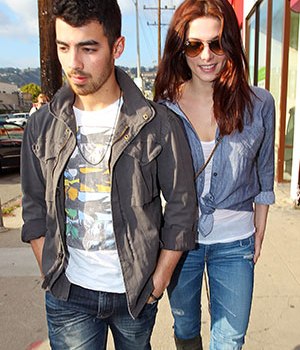 Ashley Greene, Joe Jonas