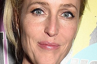 Gillian Anderson Celebrity Profile
