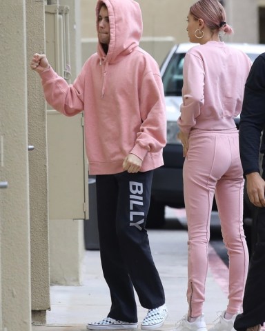 Encino, CA  - Seeing Pink! Matching duo Justin Bieber and Hailey Baldwin pictured arriving at West Valley Medical Center along with their bodyguard. The couple stepped out in matching bubblegum pink.

Pictured: Justin Bieber, Hailey Baldwin 

BACKGRID USA 15 JANUARY 2019 

BYLINE MUST READ: Vasquez-Max Lopes / BACKGRID

USA: +1 310 798 9111 / usasales@backgrid.com

UK: +44 208 344 2007 / uksales@backgrid.com

*UK Clients - Pictures Containing Children
Please Pixelate Face Prior To Publication*