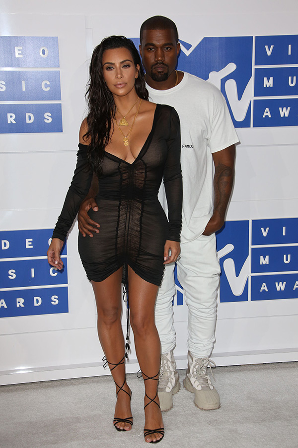 2016 MTV Video Music Awards Red Carpet