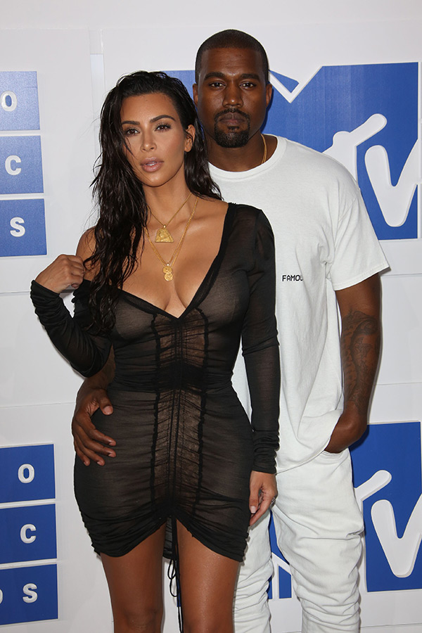 kim-kardashian-kanye-west-mtv-vmas-2016