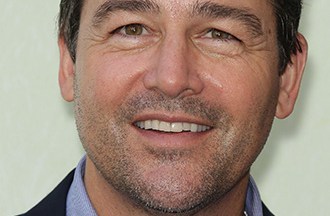 Kyle Chandler Celebrity Profile