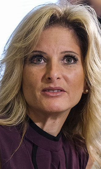 Summer Zervos Bio