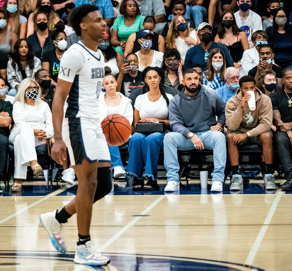 Drake and reported new girlfriend Johanna Leia, mother of Amari Bailey, LeBron James Jr (Bronny) and Michael B. Jordan, spotted at Sierra Canyon Trailblazers v Etiwanda Eagle, CIF State Open Division Regional Semifinal, Basketball, Los Angeles, California, USA
Drake and reported new girlfriend Johanna Leia out and about, Los Angeles, USA - 17 Jun 2021