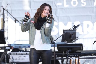 Idina Menzel
Women's March rally, Los Angeles, USA - 20 Jan 2018