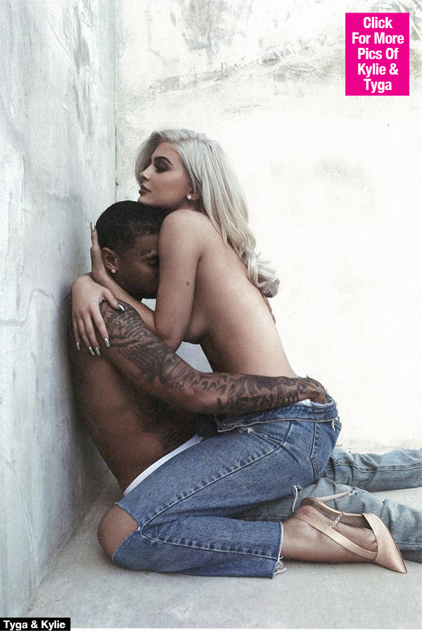Kylie Jenner Tyga Mexico Photos