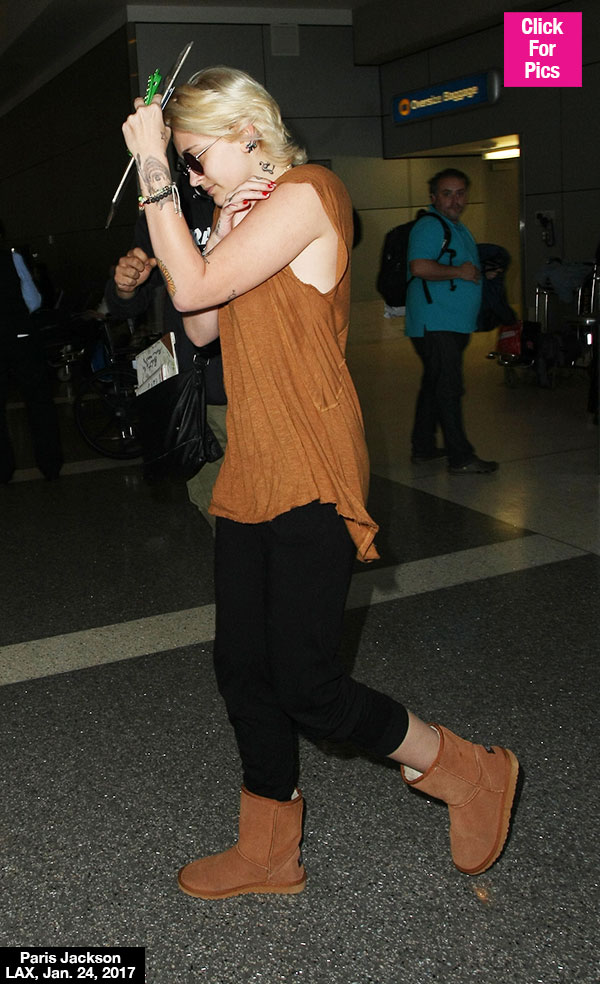 Paris Jackson Cries