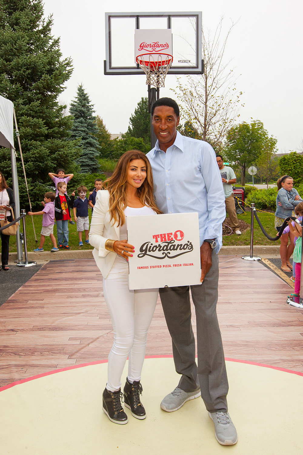 Scottie Pippen Partners with Giordanoâ?™s in Chicagoâ?™s North Shore, Glenview, USA