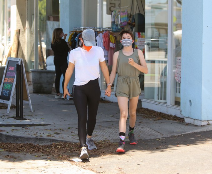 Jennifer Garner & Seraphina Affleck Hold Hands