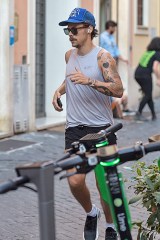 EXCLUSIVE: *NO WEB UNTIL 2330 BST 1ST AUG* Harry Styles sports new facial hair while jogging in Rome. 24 Jul 2020 Pictured: Harry Styles. Photo credit: MEGA TheMegaAgency.com +1 888 505 6342 (Mega Agency TagID: MEGA690650_001.jpg) [Photo via Mega Agency]