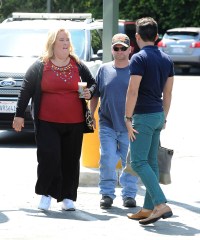 Mama June and Sugar Bear at taping of EXTRA held at Universal Studios in Los Angeles on September 9, 2013.

Pictured: Mama June,Sugar Bear,Mama June
Sugar Bear
Mario Lopez
Ref: SPL607696 090913 NON-EXCLUSIVE
Picture by: SplashNews.com

Splash News and Pictures
USA: +1 310-525-5808
London: +44 (0)20 8126 1009
Berlin: +49 175 3764 166
photodesk@splashnews.com

World Rights