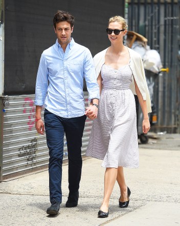 Karlie Kloss and Joshua Kushner seen holding hands in Soho,New York City

Pictured: Karlie Kloss,Joshua Kushner
Ref: SPL5000856 020618 NON-EXCLUSIVE
Picture by: Robert O'neil / SplashNews.com

Splash News and Pictures
Los Angeles: 310-821-2666
New York: 212-619-2666
London: 0207 644 7656
Milan: +39 02 4399 8577
Sydney: +61 02 9240 7700
photodesk@splashnews.com

World Rights