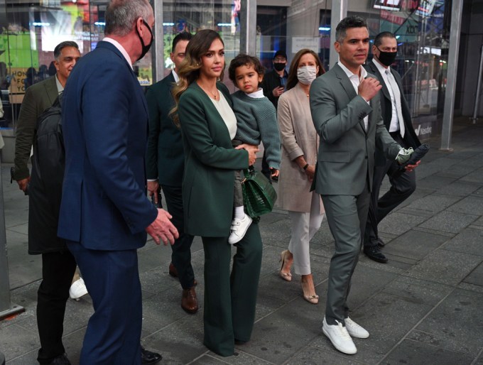 Jessica Alba Rings the Nasdaq bell