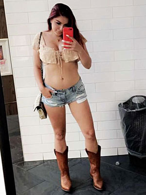 Ariel Winter Twerks Storage Unit