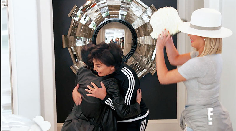 Kim-&-Khloe-Kardashian-Smash-A-Cake-On-Kris-Jenner's-Head-