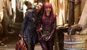 Dove Cameron Sofia Carson