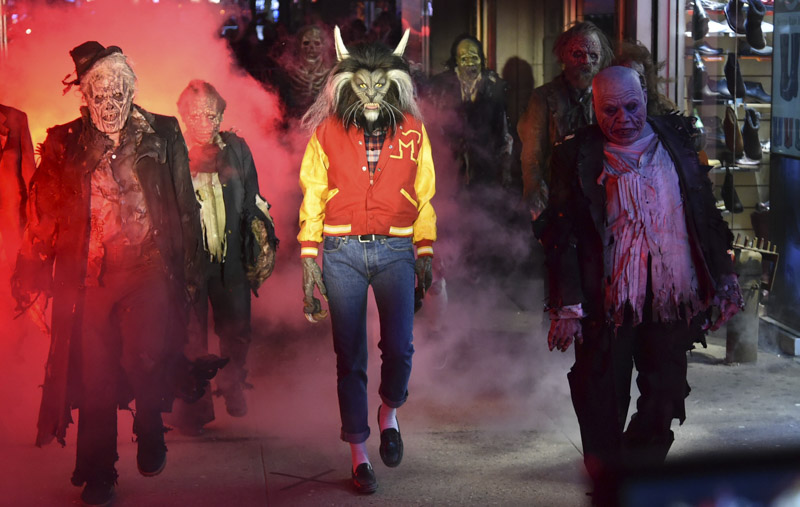 Heidi Klum, dressed as a werewolf, performs a dance from Michael Jackson's "Thriller" video at her 18th Annual Halloween Party at Moxy Times Square, in New York
Heidi Klum's 18th Annual Halloween Party, New York, USA - 31 Oct 2017