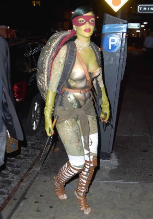 ** RIGHTS: ONLY UNITED STATES, CANADA ** New York City,   - 51573031 Singer Rihanna going to a Halloween party with some friends in New York City, New York on October 31, 2014. She and her friends were all dressed up as the teenage mutant ninja turtles. FameFlynet, Inc - Beverly Hills, CA, USA - +1 (818) 307-4813

Pictured: Rihanna

BACKGRID USA 1 NOVEMBER 2014 

BYLINE MUST READ: FameFlynet / BACKGRID

USA: +1 310 798 9111 / usasales@backgrid.com

UK: +44 208 344 2007 / uksales@backgrid.com

*UK Clients - Pictures Containing Children
Please Pixelate Face Prior To Publication*