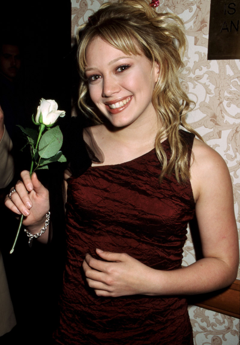 Hilary Duff Wearing Nicole Miller 29th International Emmy Awards Gala Sheraton New York Hotel Nyc 11/19/01
Duff_jm588179751