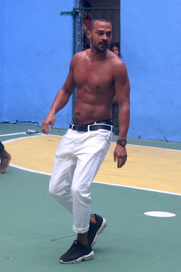 Jesse Williams Shirtless