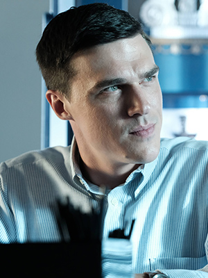 Finn Wittrock Jeff Trail