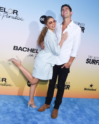 Guest's attend  ABC's ''Bachelor In Paradise'' And ''The Ultimate Surfer'' PremierePictured: Sarah Hyland,Wells AdamsRef: SPL5245703 120821 NON-EXCLUSIVEPicture by: Billy Bennight/ZUMA Press Wire / SplashNews.comSplash News and PicturesUSA: +1 310-525-5808London: +44 (0)20 8126 1009Berlin: +49 175 3764 166photodesk@splashnews.comWorld Rights, No Argentina Rights, No Belgium Rights, No China Rights, No Czechia Rights, No Finland Rights, No France Rights, No Hungary Rights, No Japan Rights, No Mexico Rights, No Netherlands Rights, No Norway Rights, No Peru Rights, No Portugal Rights, No Slovenia Rights, No Sweden Rights, No Switzerland Rights, No Taiwan Rights, No United Kingdom Rights