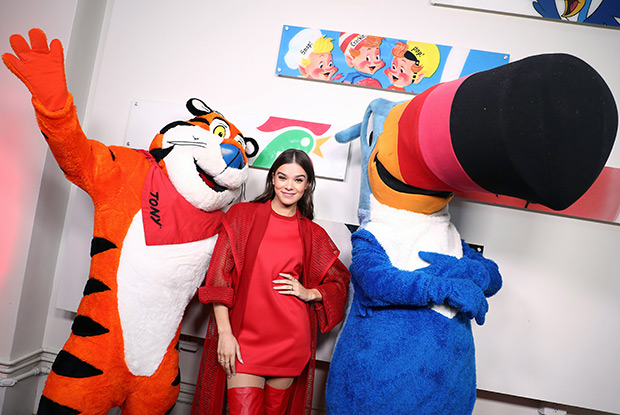 hailee steinfeld kelloggs nyc