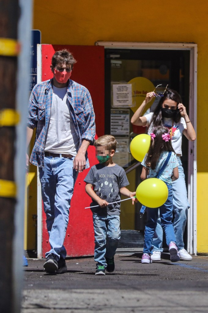 Ashton Kutcher & Mila Kunis Take Their Kids to Get Haircuts