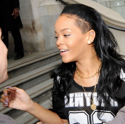 Rihanna
Rihanna Out and About in London, Britain - 19 Jun 2012