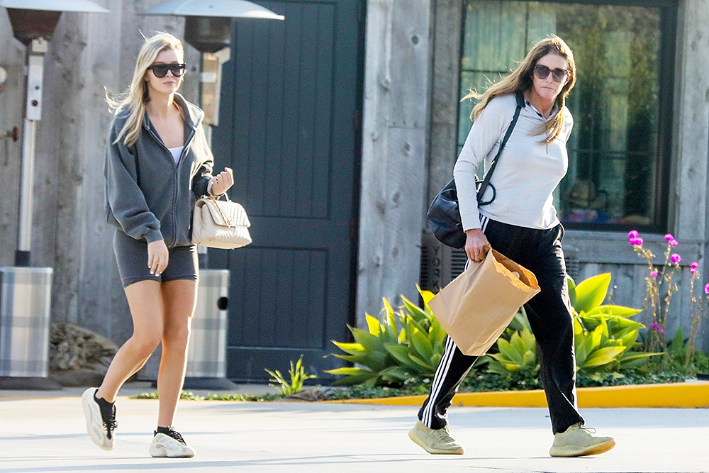 *EXCLUSIVE* Caitlyn Jenner and Sophia Hutchins pick up dinner to-go from Kristy's in Malibu