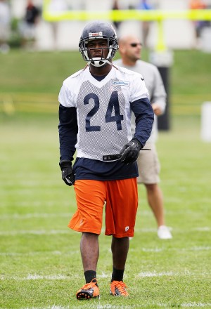 Kelvin Hayden Chicago Bears cornerback Kelvin Hayden walks on the field with teammates during NFL football training camp, at Olivet Nazarene University in Bourbonnais, Ill
Bears Camp Football, Bourbonnais, USA