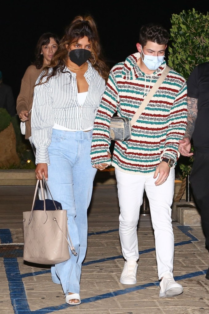 Nick Jonas & Priyanka Chopra Enjoy Romantic Date In Malibu