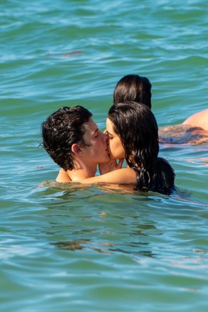 Singers Shawn Mendes and Camila Cabello are seen kissing in Miami Beach.

Pictured: Camila Cabello,Shawn Mendes
Ref: SPL5106592 290719 NON-EXCLUSIVE
Picture by: RM / SplashNews.com

Splash News and Pictures
USA: +1 310-525-5808
London: +44 (0)20 8126 1009
Berlin: +49 175 3764 166
photodesk@splashnews.com

World Rights