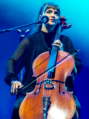 Neyla Pekarek