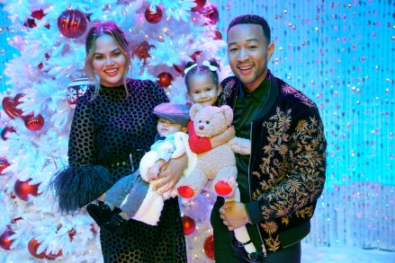 A LEGENDARY CHRISTMAS WITH JOHN & CHRISSY -- 2018 -- Pictured: (l-r) Chrissy Teigen, Miles, Luna, John Legend -- (Photo by: Paul Drinkwater/NBC)