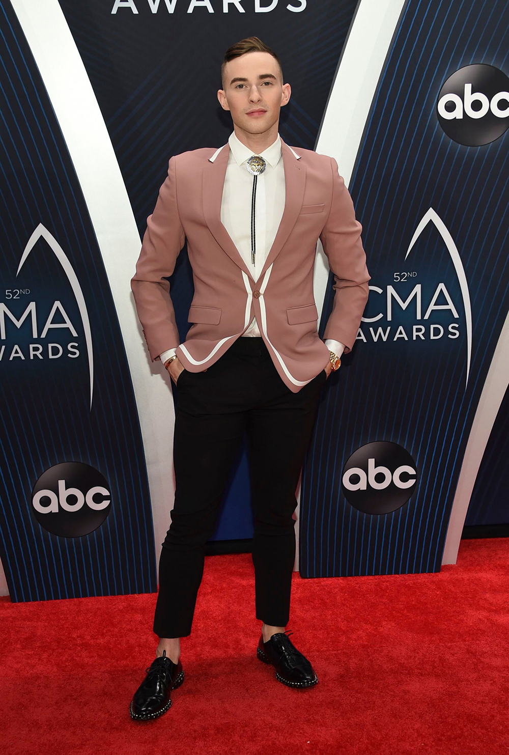 CMA Awards 2018: Men’s Fashion -- See CMAs’ Hottest Hunks