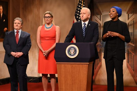 SATURDAY NIGHT LIVE -- "Owen Wilson" Episode 1806 -- Pictured: (l-r) Aidy Bryant as Sen. Joe Manchin, Cecily Strong as Sen Krysten Sinema, James Austin Johnson as President Joe Biden, and Ego Nwodim as Rep. Ilhan Omar during the "Biden Unites Democrats" Cold Open on Saturday, October 2, 2021 -- (Photo by: Will Heath/NBC)