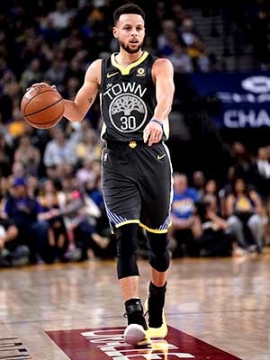 Steph Curry car crash Black Friday