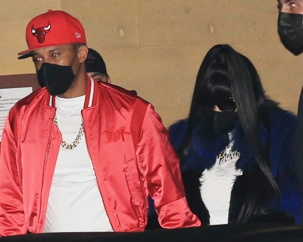 Nicki Minaj keeps a low profile while out with her hubby Kenneth Petty for a late-night dinner date!