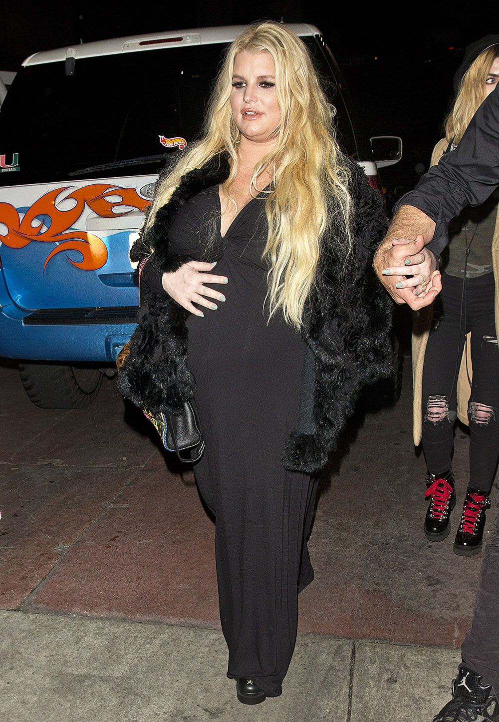 Heavily Pregnant Jessica Simpson looks tired  as she and husband Eric Johnson were seen leaving The Roxy in LA after watching younger sister Ashlee Simpson and her husband Evan Ross perform.

Pictured: Jessica Simpson
Ref: SPL5056453 190119 NON-EXCLUSIVE
Picture by: SPW / SplashNews.com

Splash News and Pictures
Los Angeles: 310-821-2666
New York: 212-619-2666
London: +44 (0)20 7644 7656
Berlin: +49 175 3764 166
photodesk@splashnews.com

World Rights