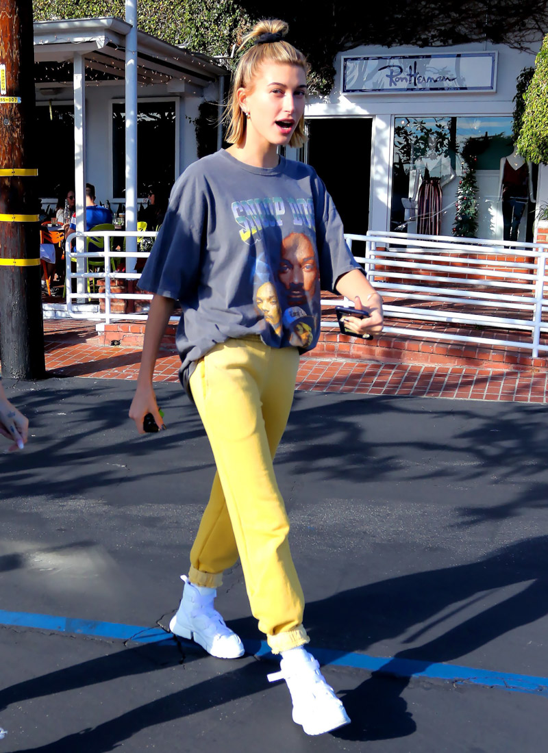 Hailey Baldwin
Hailey Baldwin out and about, Los Angeles, USA - 20 Dec 2018