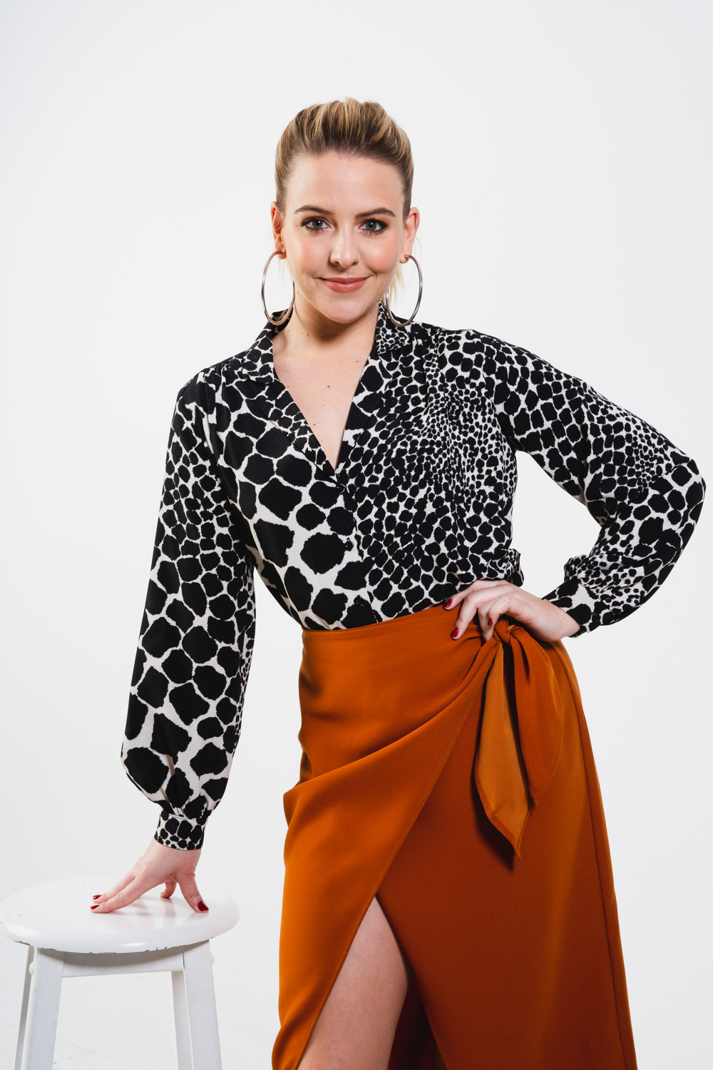 Helene Yorke talks to HollywoodLife about her hysterical show 'The Other Two.'