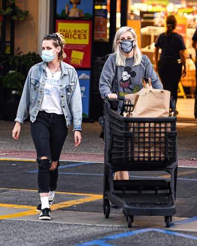 Kristen Stewart and girlfriend Dylan Meyer were spotted stocking up on groceries at the Ralphs Supermarket in Malibu, CA. The two were seen pushing a cart full of goods after shopping for about an hour. 27 Aug 2020 Pictured: Kristen Stewart and girlfriend Dylan Meyer were spotted stocking up on groceries at the Ralphs Supermarket in Malibu, CA. The two were seen pushing a cart full of goods after shopping for about an hour. Photo credit: Marksman / MEGA TheMegaAgency.com +1 888 505 6342 (Mega Agency TagID: MEGA696905_002.jpg) [Photo via Mega Agency]