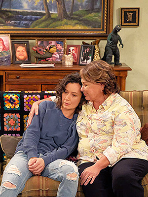 Sara Gilbert Reacts Roseanne Barr