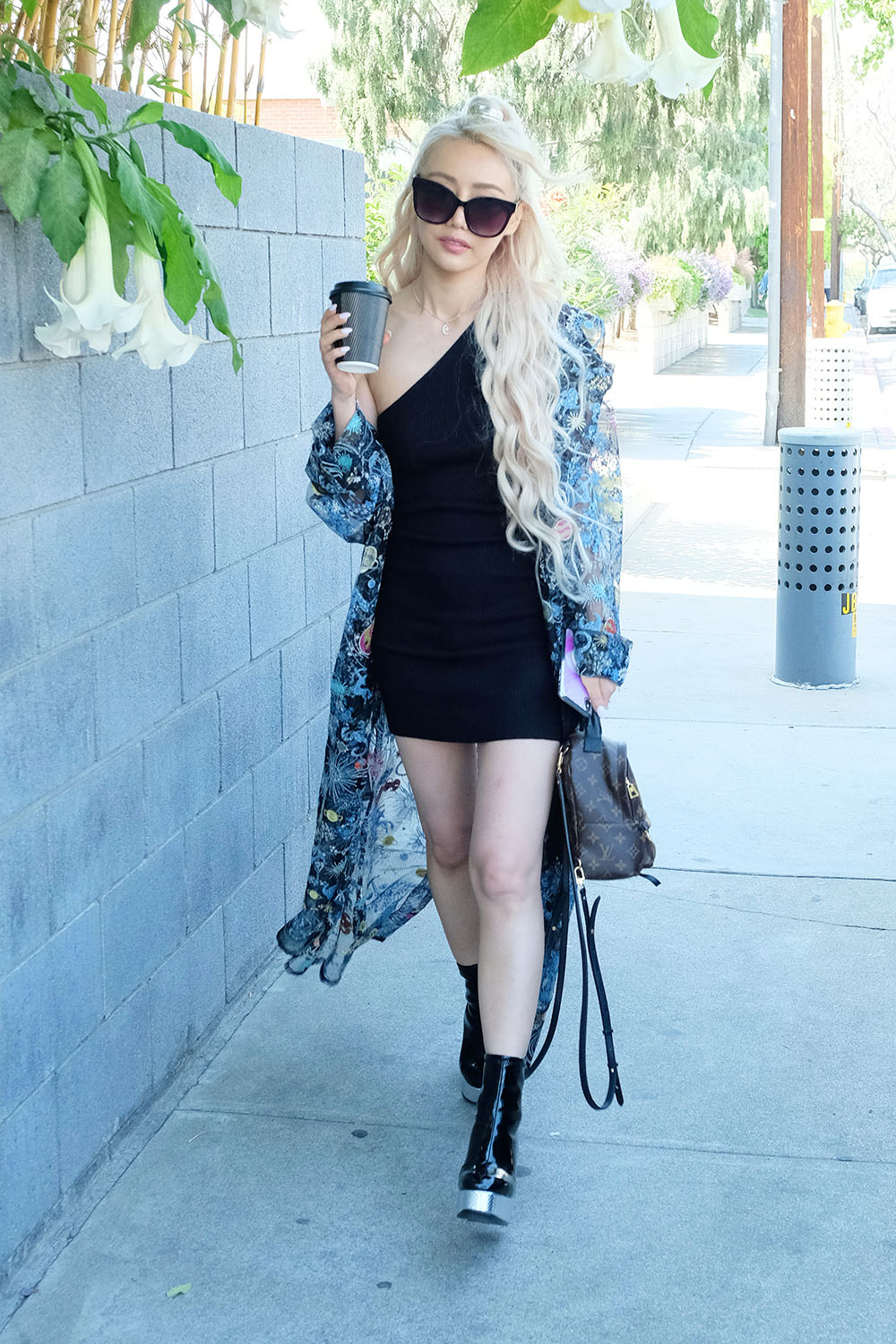 Youtube star Wengie out in Los AngelesPictured: WengieRef: SPL5001934 070618 NON-EXCLUSIVEPicture by: Jen Lowery / SplashNews.comSplash News and PicturesLos Angeles: 310-821-2666New York: 212-619-2666London: 0207 644 7656Milan: 02 4399 8577photodesk@splashnews.comWorld Rights