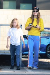 Los Angeles, CA  - *EXCLUSIVE*  - Actress/director Olivia Wilde is spending the afternoon with her son Otis and we catch the mother-son duo grabbing a sweet treat at an ice cream parlor in Los Angeles. After satisfying their sweet tooth, the two went over to Otis' soccer practice where Olivia slipped into a yellow sweater.

Pictured: Olivia Wilde

BACKGRID USA 20 FEBRUARY 2023 

USA: +1 310 798 9111 / usasales@backgrid.com

UK: +44 208 344 2007 / uksales@backgrid.com

*UK Clients - Pictures Containing Children
Please Pixelate Face Prior To Publication*