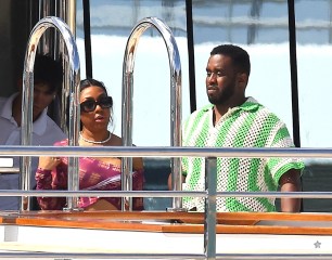 Diddy Sean Combs On His Yacht “Victorious” With Family Members

Pictured: Yung Miami,P Diddy
Ref: SPL5512513 010123 NON-EXCLUSIVE
Picture by: SplashNews.com

Splash News and Pictures
USA: +1 310-525-5808
London: +44 (0)20 8126 1009
Berlin: +49 175 3764 166
photodesk@splashnews.com

Australia Rights, Germany Rights, Spain Rights, United Kingdom Rights, United States of America Rights