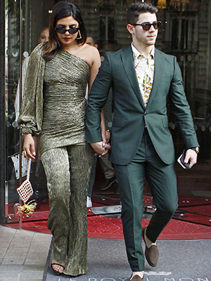 Nick Jonas Priyanka Chopra Match Outfits